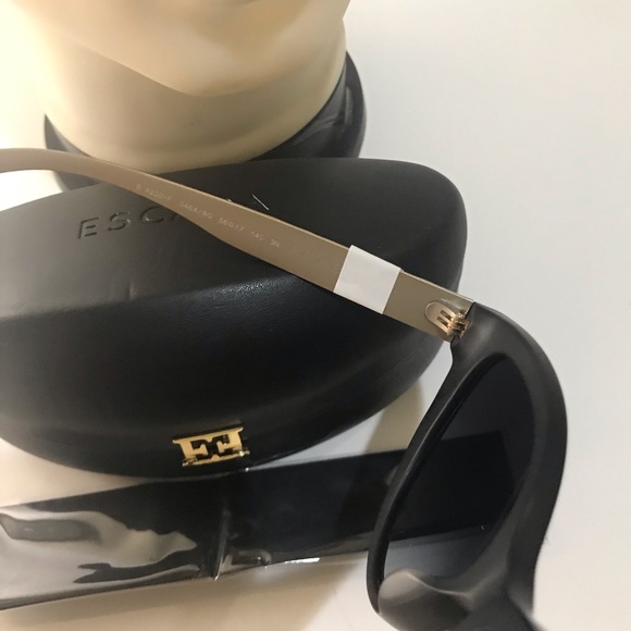 Burberry BE4220F Sunglasses - Matte Black (34648G) - Picture 5 of 8
